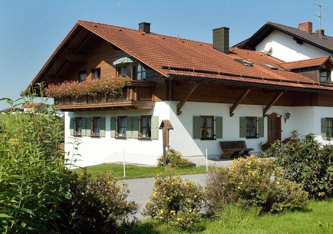 Familienbauernhof sushof