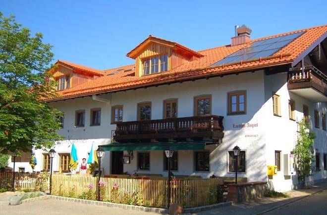 Landhof und gasthaus angstl