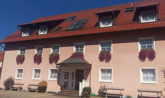 Nadja endres gasthof mit gastehaus