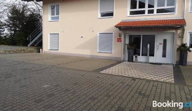 Pension alram hof