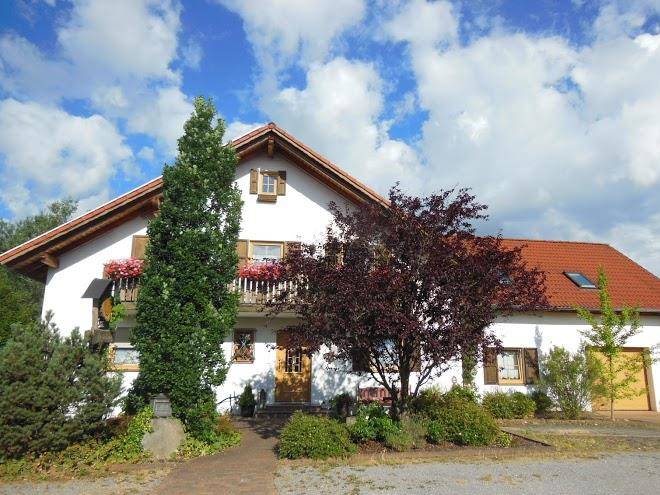 Ferienwohnungen haus sonnenblick wackersdorf