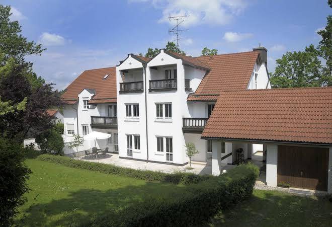 Hotel garni am waldhang