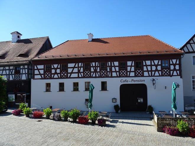 Pension gastehaus zum egerlander fachwerkhof mit das marktplatz cafe