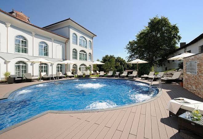 Hotel gut ising