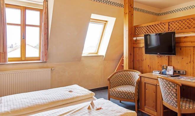 Akzent hotel gasthof krone helmstadt