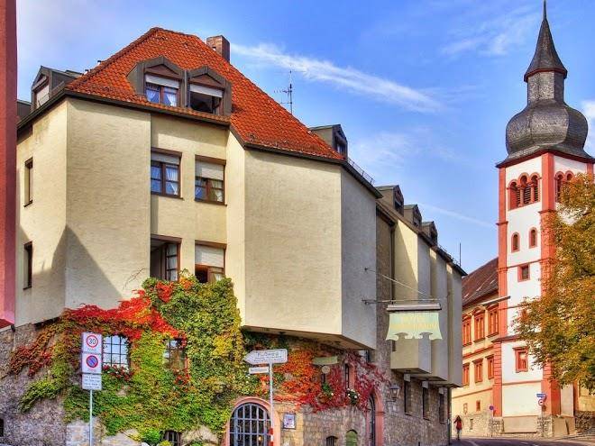 Hotel gruner baum wurzburg gmbh
