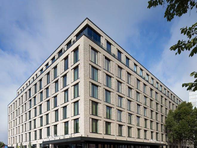 Hotel amano grand central