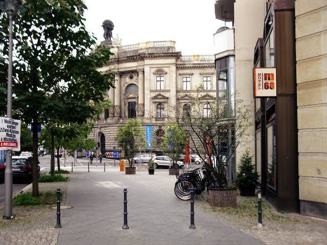 Cafe Hotel M68 Image