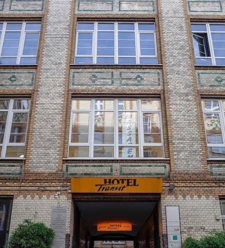 Hotel transit