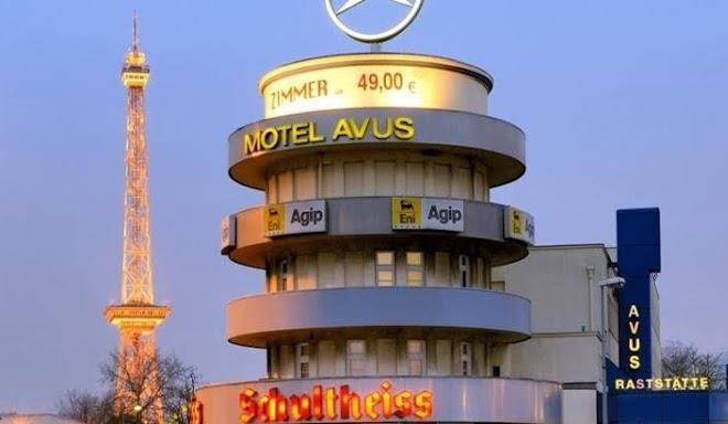 Motel und restaurant avus