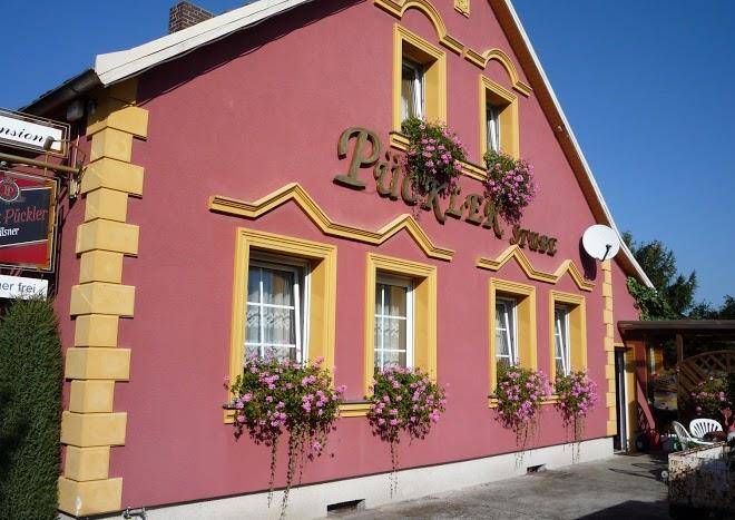 Pension u restaurant pucklerstube