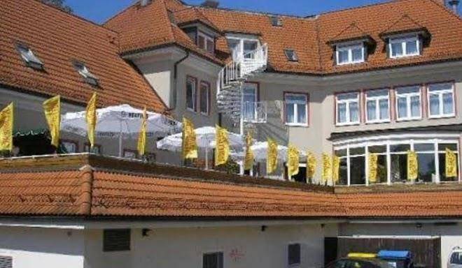 Buffet hotel