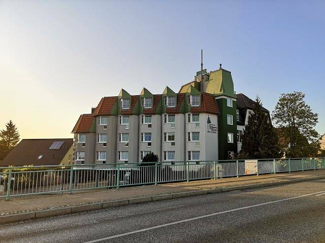 Hotel & pension zum grunen turm