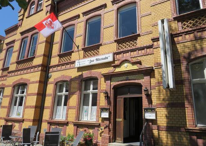 Hotel altstadt grosraschen