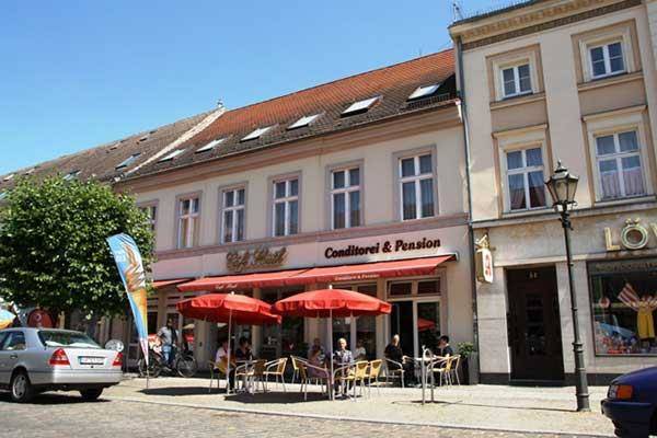 Pension cafe huth