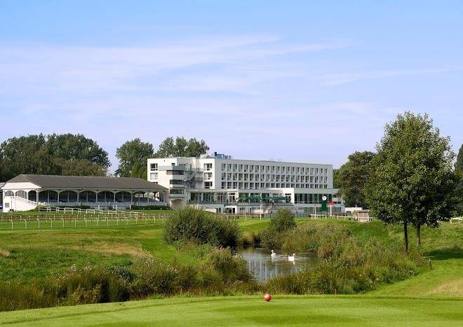 Atlantic Hotel Galopprennbahn Image