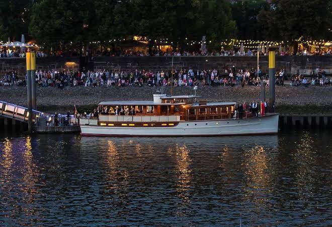 Motoryacht nedeva