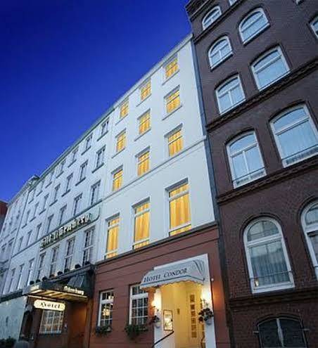 Hotel condor