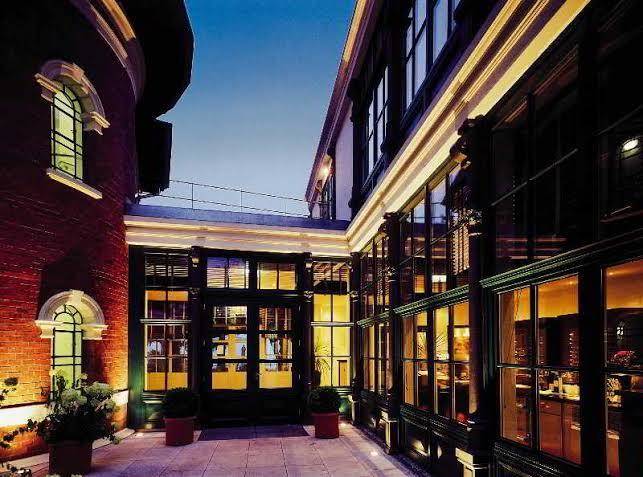Hotel sullberg karlheinz hauser
