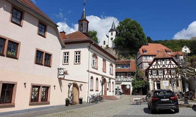 Hotel zur bergstrasse gmbh
