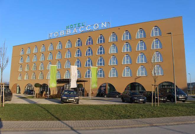 Tobbaccon hotel