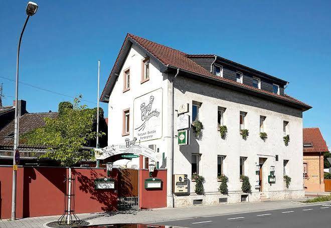 Die schmankerlburg hotel u gaststatte
