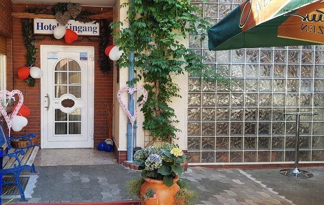 Gasthaus Hotel Blaue Hand Image
