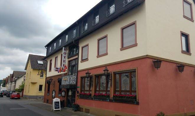 Hotel restaurant zum weingarten