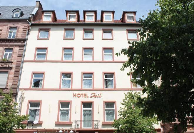 Hotel zeil