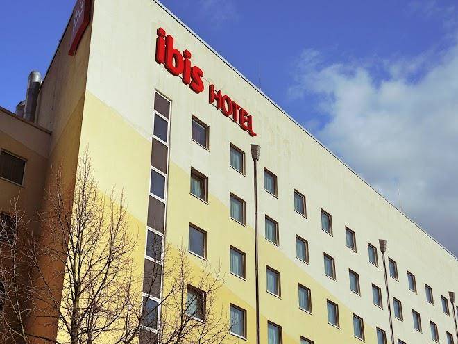 Hotel Ibis Frankfurt Messe Image