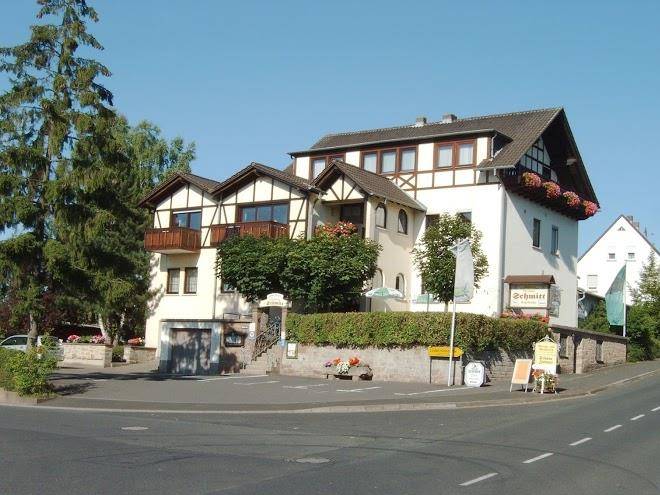 Landgasthof und weinhaus schmitt