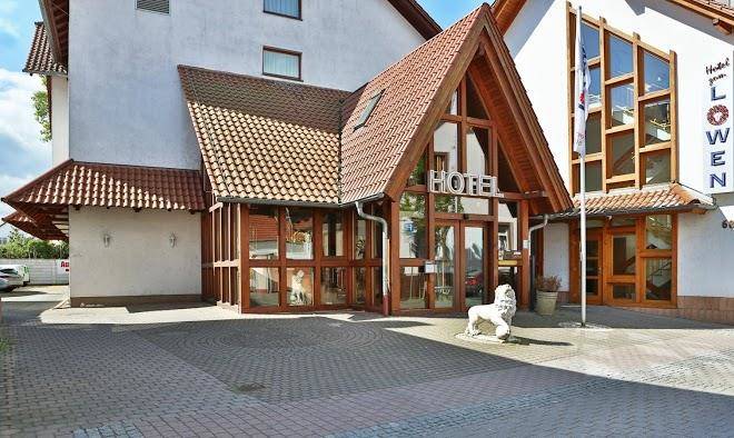 Airport hotel zum lowen morfelden