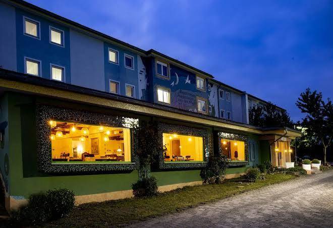 Elan hotel