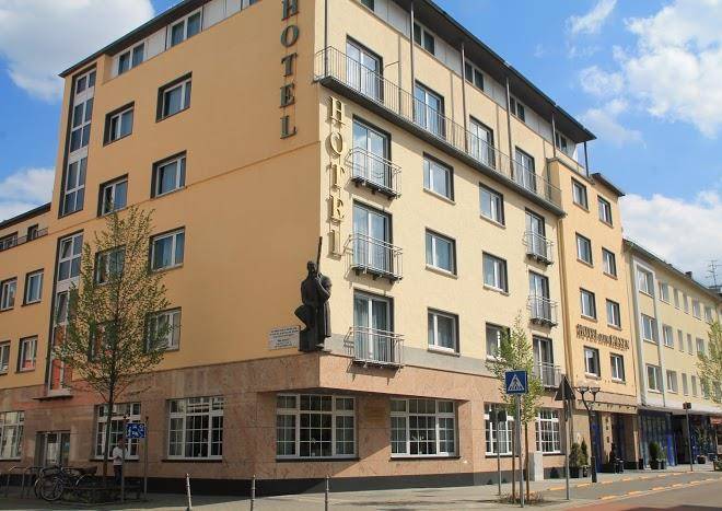 Hotel zum riesen 4sterne