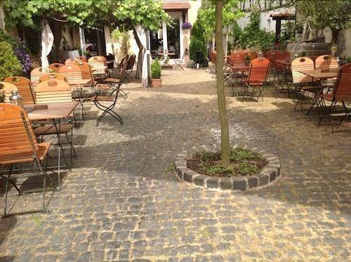 Hotel Restaurant Alter Hof Hofheim Am Taunus Image