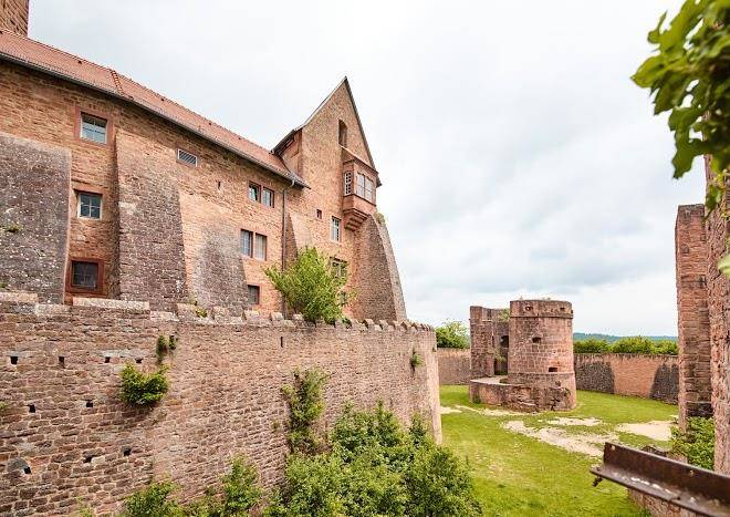 Jugendherberge burg breuberg