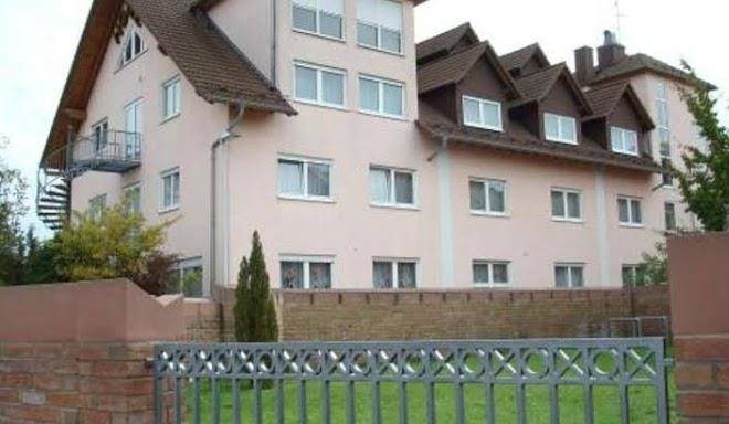 Hotel zur eisenbahn