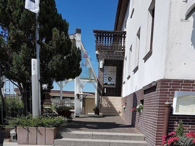 Hotel Zum Schwarzen Adler Image