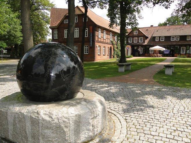 Hotel buchhandlung cafe & restaurant im ludwig harms haus