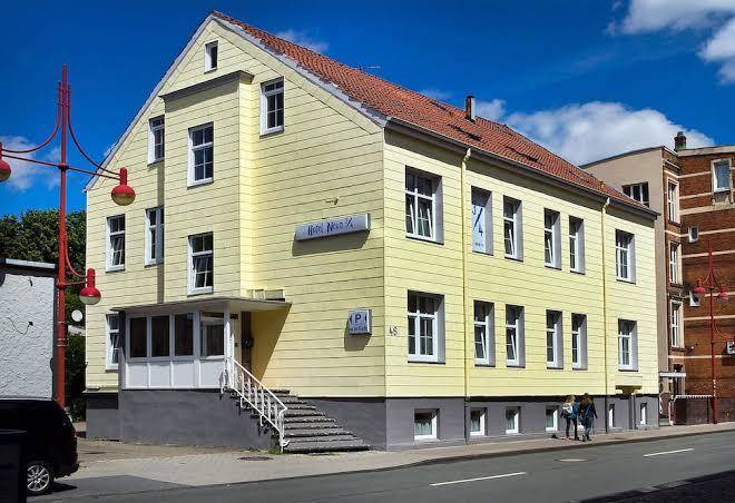 Hotel neun 3 4