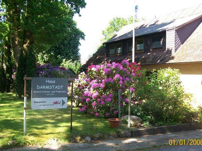 Haus Darmstadt Komfortzimmer Und Fruhstuck Image