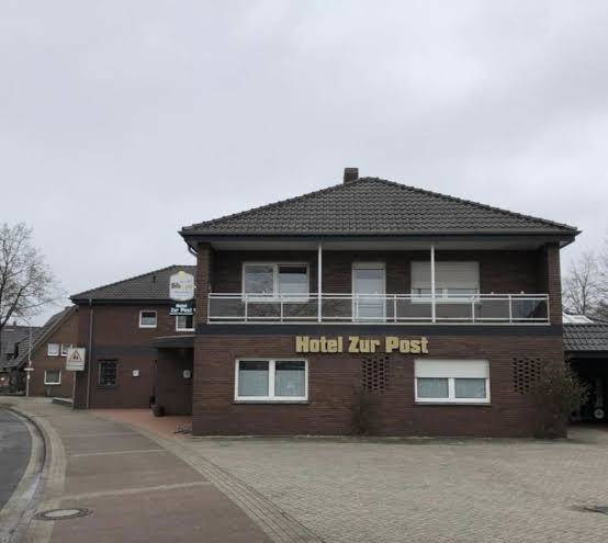 Hotel zur post