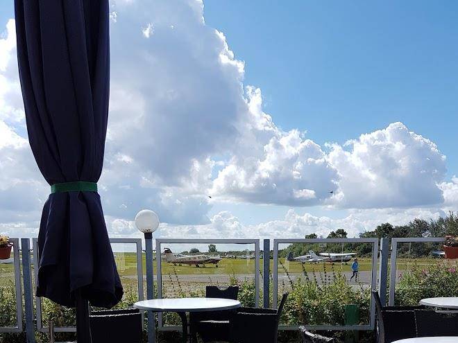 Hotel Am Flugplatz Image