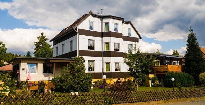 Ferienwohnungen theresia mit hallenbad