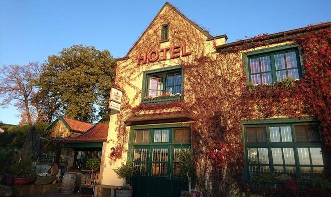 Hotel restaurant tonino