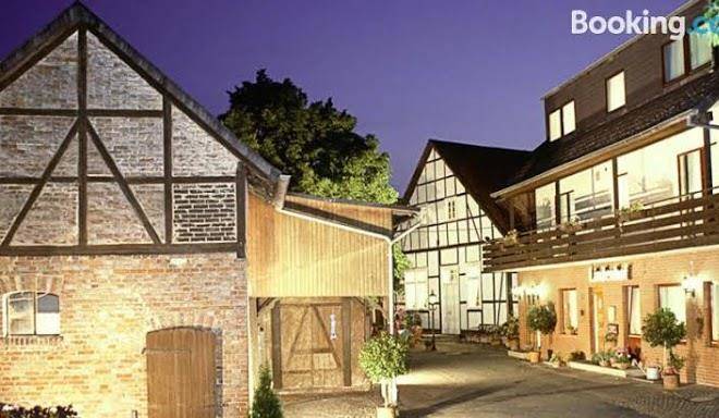 Landgasthof & Hotel Lindenhof Image