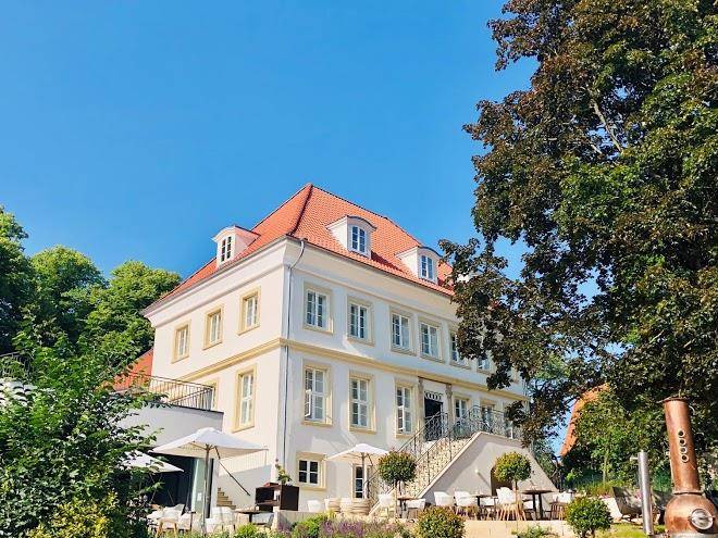 Wyndberg hotel restaurant destille