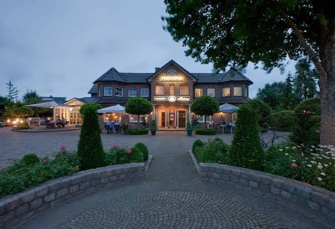 Hotel & restaurant zum heidekrug
