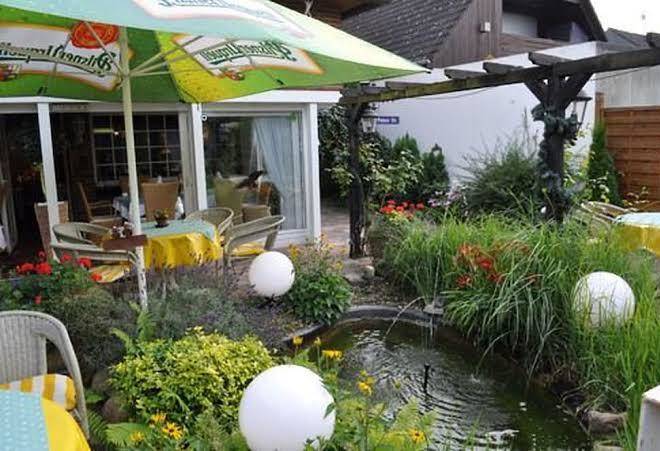 Hotel & restaurant bei holzchen