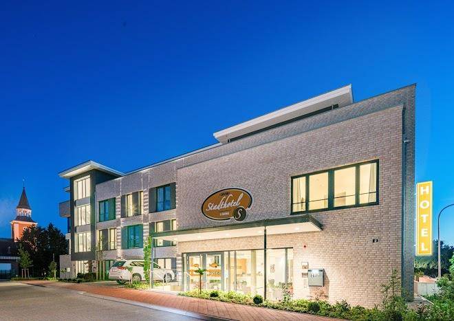 Stadthotel Lohne Image